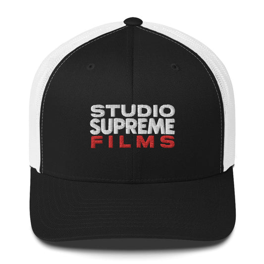 Studio Supreme Films trucker cap black front with white mesh back and red embroidered logo – breathable two-tone cap for filmmakers